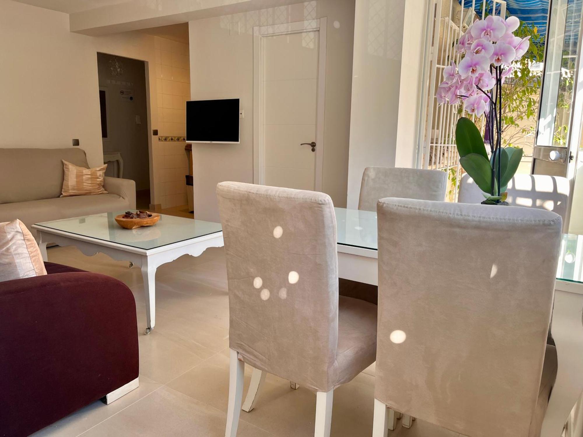 Apartamento Con Gran Terraza Jardin Cerca Del Centro, Seville